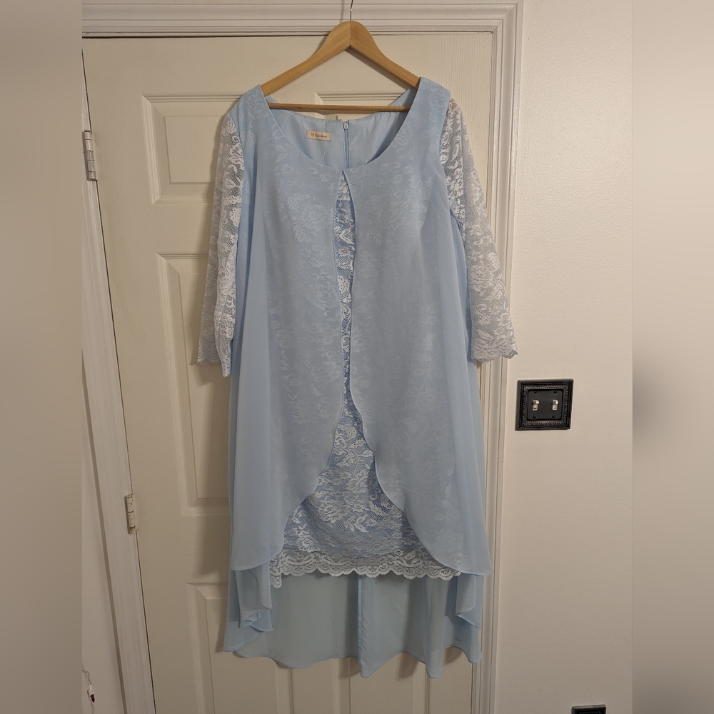 TS Couture light blue, ivory lace chiffon overlay dress NWT NO SIZE TAG